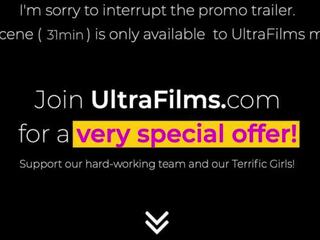 Ultrafilms legendary एलेक्सिस क्रिस्टल है गया कॉट पर लेज़्बीयन सेक्स चलचित्र साथ उसकी दोस्त, turning यह के लिए एक magnificent थ्रीसम