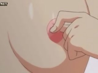 Roodharige anime krijgt tepels rubbed