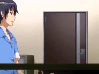 Anime secretaresse zuigt onder bureau