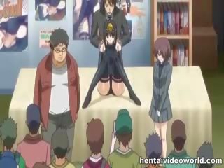 Anime schoolmeisje bende knal in publiek